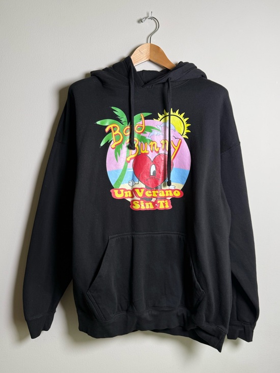 AMS Tops - Bad Bunny Un Verano Sin Ti Graphic Hoodie Black 2XL